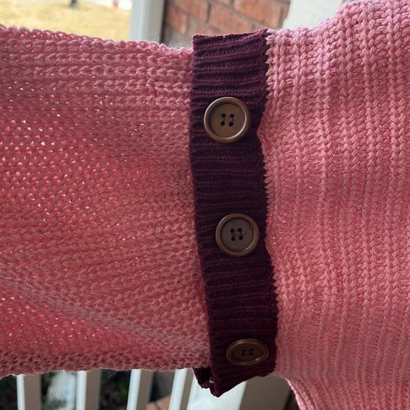 Umgee Plus Size Detachable Sleeve V-Neck Sweater - Picture 10 of 16